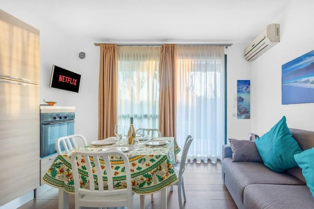 Vacation Paradise In Iseo Lake With Many Pools 0*,  Italie